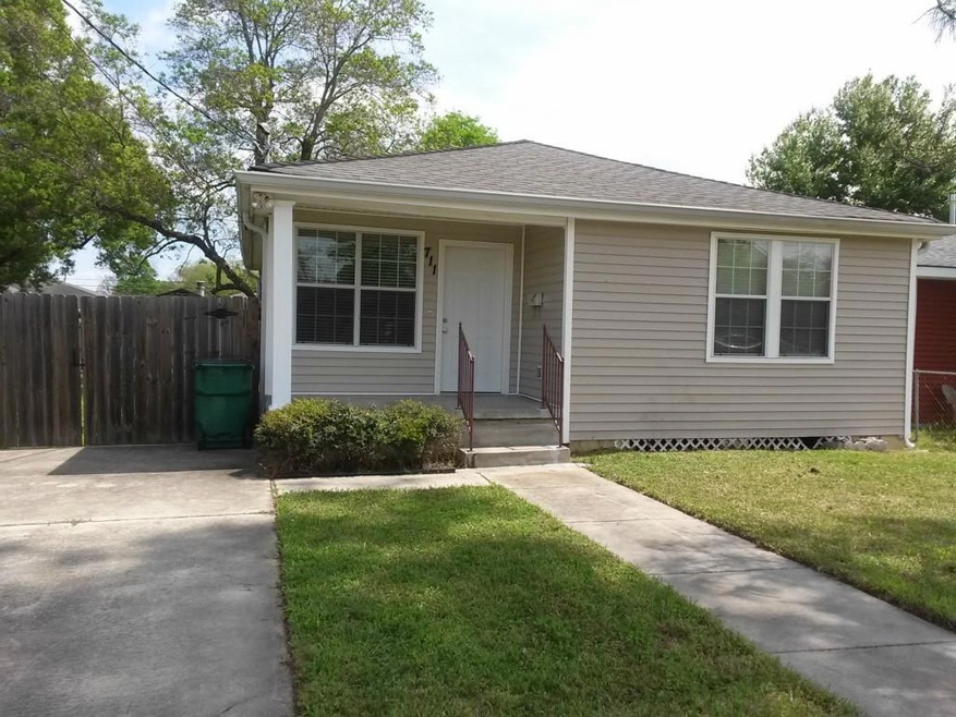 711 Carnation None, Metairie, LA 70003 - photo 1