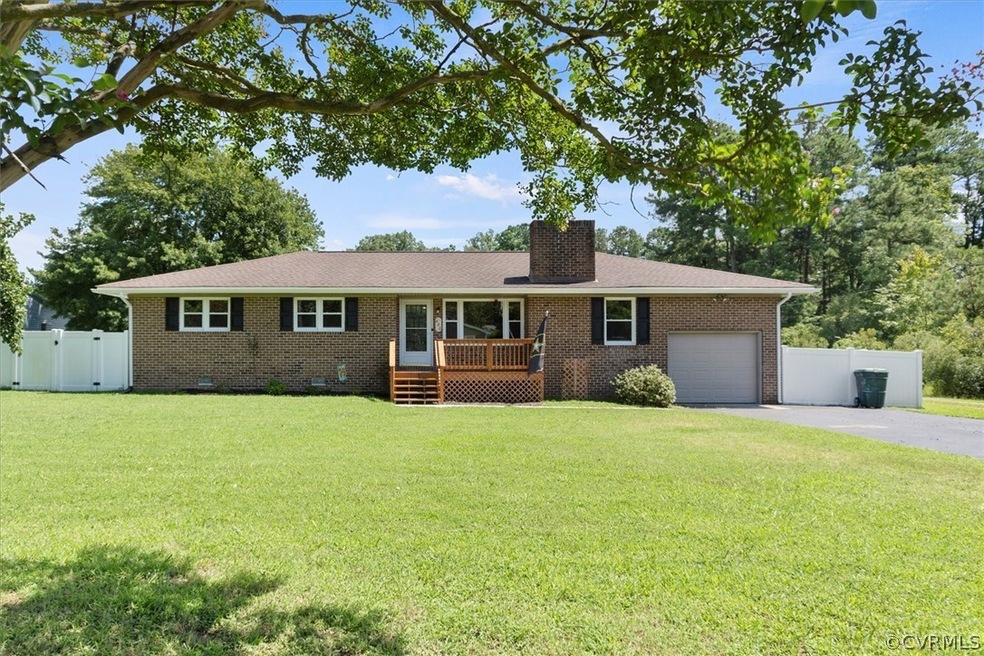 490 Thompson Ave, West Point, VA 23181 - photo 1