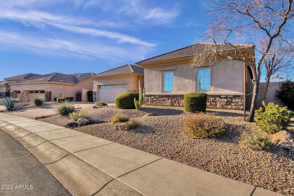 1-web-or-mls-6322-e-sienna-bouquet-pl