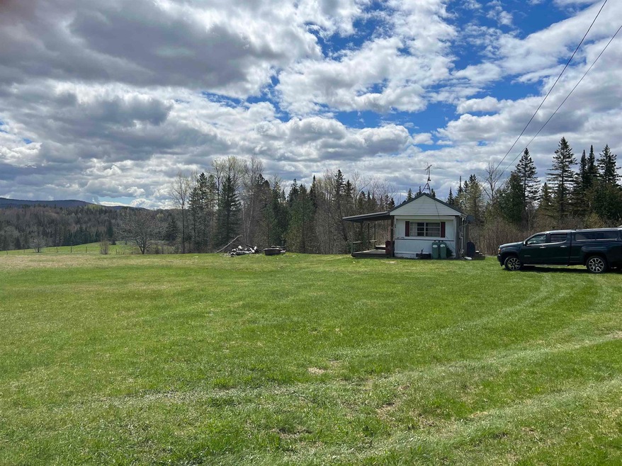 574 Noyes Rd, Stewartstown, NH 03576 - photo 1