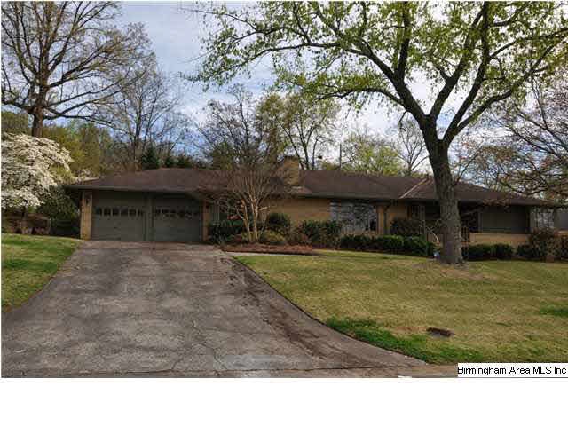 This home has great curb appeal!