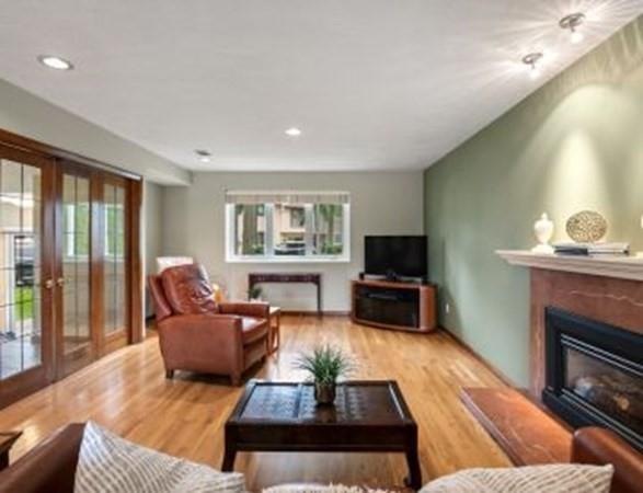 12 Sutton Place, Swampscott, MA 01907 - photo 1
