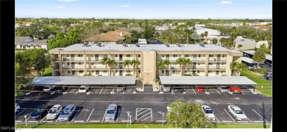 2111 Barkeley Ln unit 13, Fort Myers, FL 33907 - photo 1