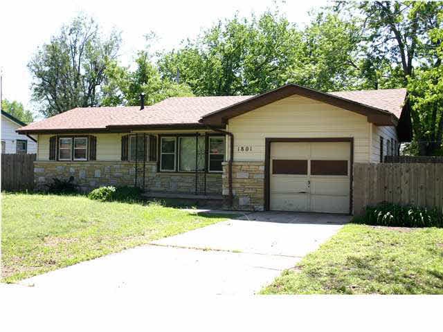 1801 E.Mona