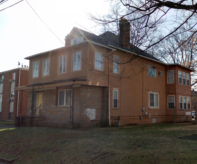 E 5th (2)