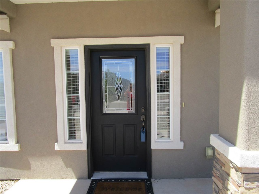 811 Shiprock, Alamogordo, NM 88310 - photo 1