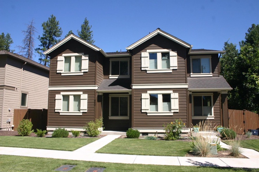 20286 Narnia Place unit 2, Bend, OR 97702 - photo 1