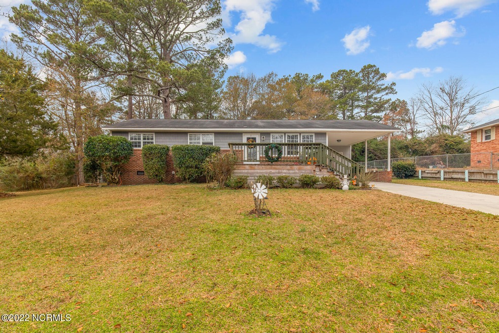 219 Regalwood Dr, Jacksonville, NC 28546 - photo 1