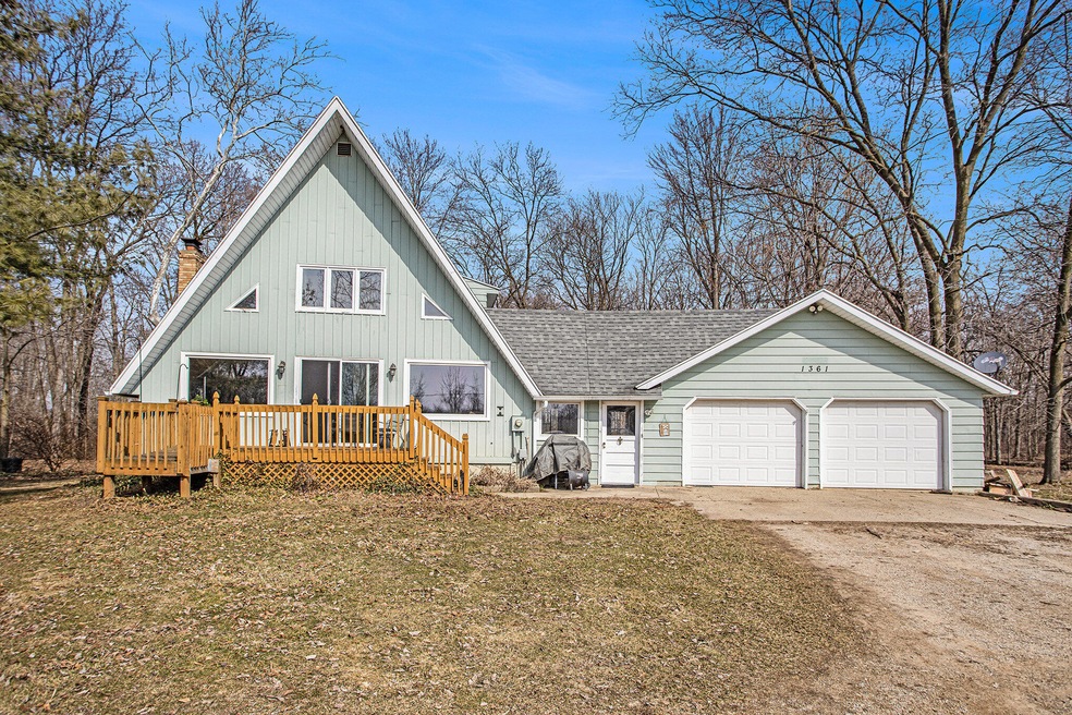 1361 135th Ave, Wayland, MI 49348 - photo 1