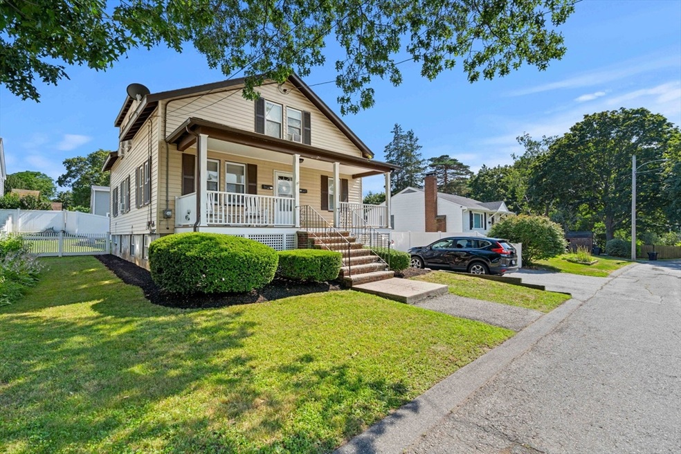 30 Dolloff Ave, Beverly, MA 01915 - photo 1