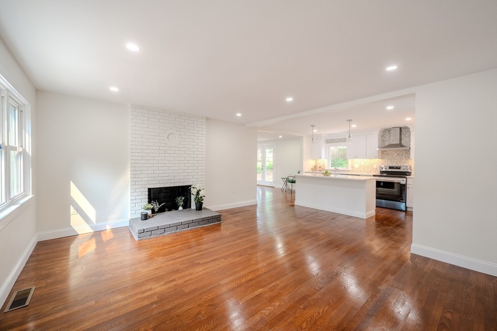 Sold $715,000 • Co-Listing Agent