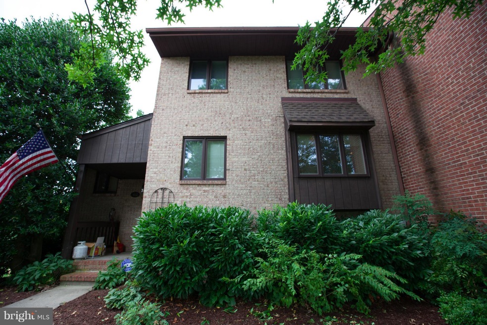 412 Five Farms Ln, Lutherville Timonium, MD 21093 - photo 1