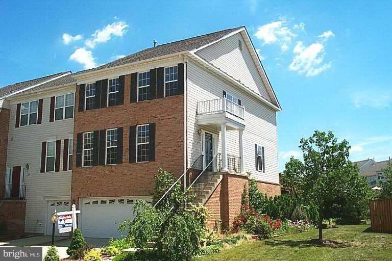 21350 Sawyer Square, Ashburn, VA 20147 - photo 1