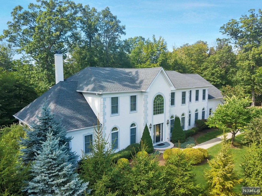 5 Mulholland Dr, Woodcliff Lake, NJ 07677 - photo 1