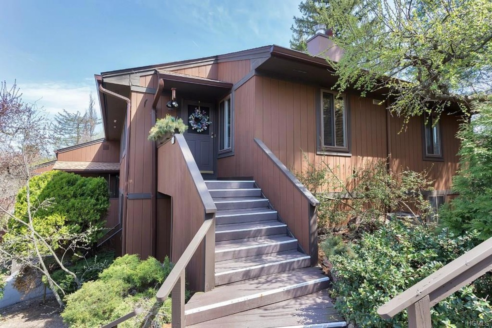 545 Martling Ave, Tarrytown, NY 10591 - photo 1