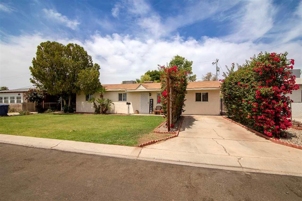 2206 W 17th St, Yuma, AZ 85364 - photo 1