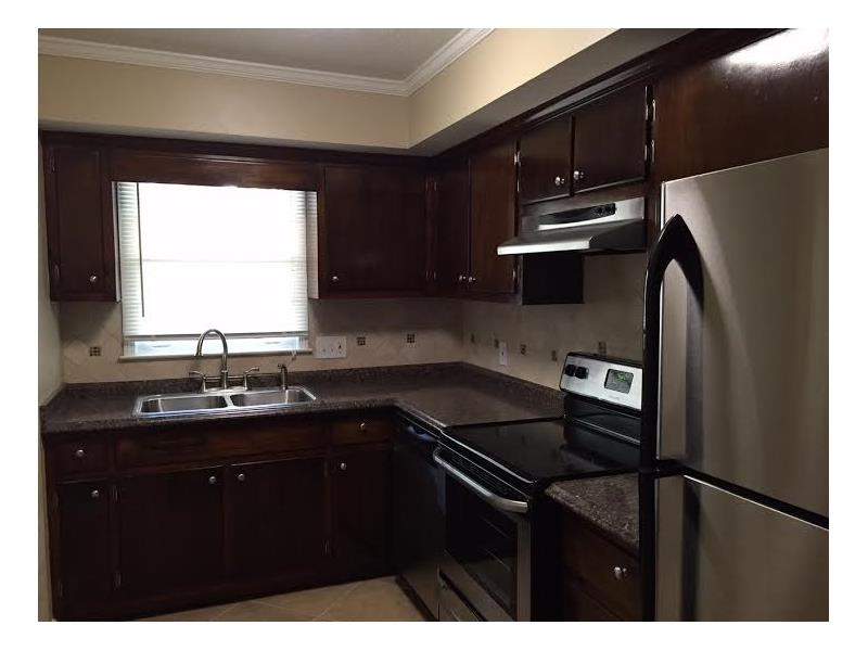 775 Wilson Cir SW unit 775, Marietta, GA 30064 - photo 1