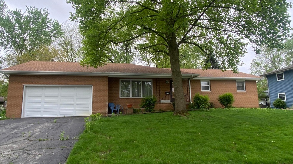 417 Magnolia Dr, Crown Point, IN 46307 - photo 1