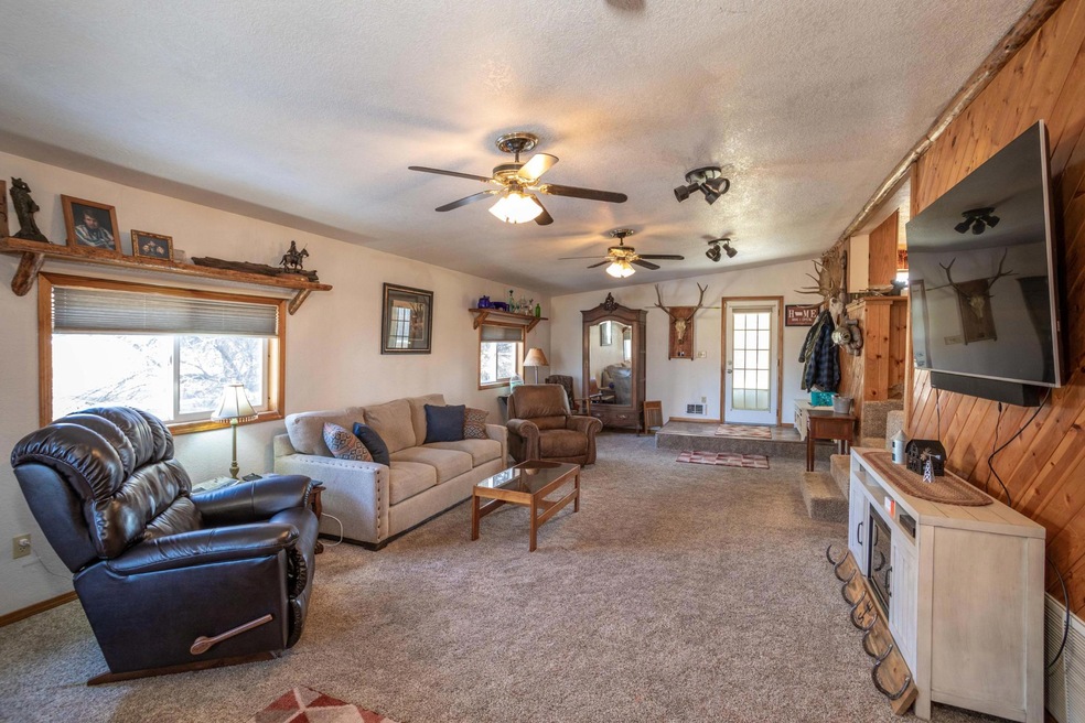 394 Willow Glen Dr, Kalispell, MT 59901 - photo 1