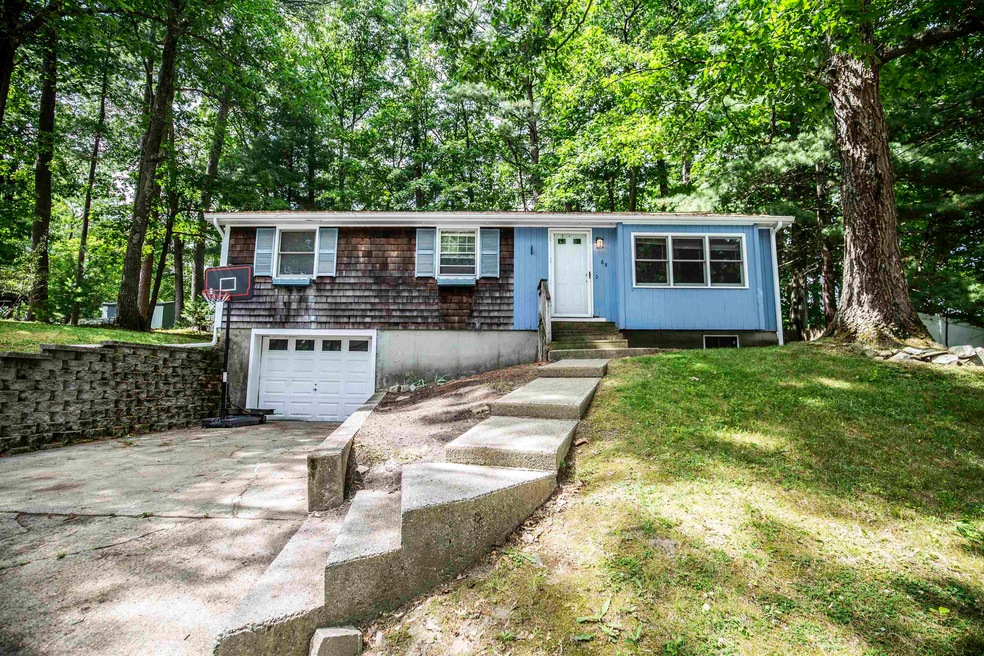 65 Robin Hood Rd, Nashua, NH 03062 - photo 1