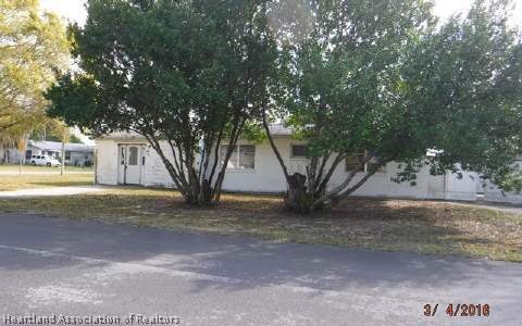 200 S Magnolia Ave, Lake Placid, FL 33852 - photo 1
