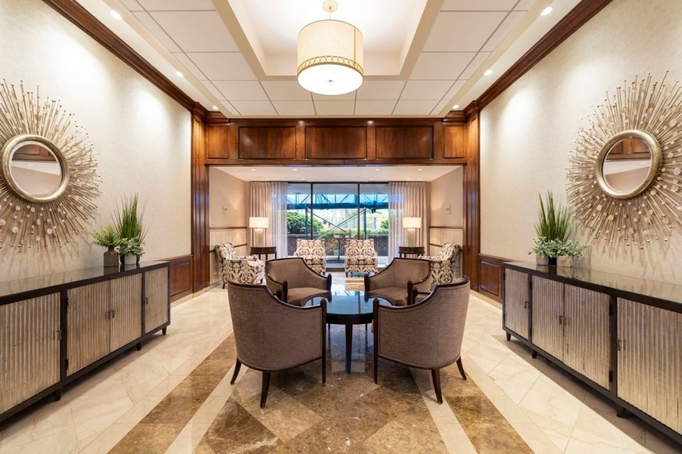 9 Hawthorne Place unit 2K, Boston, MA 02114 - photo 1