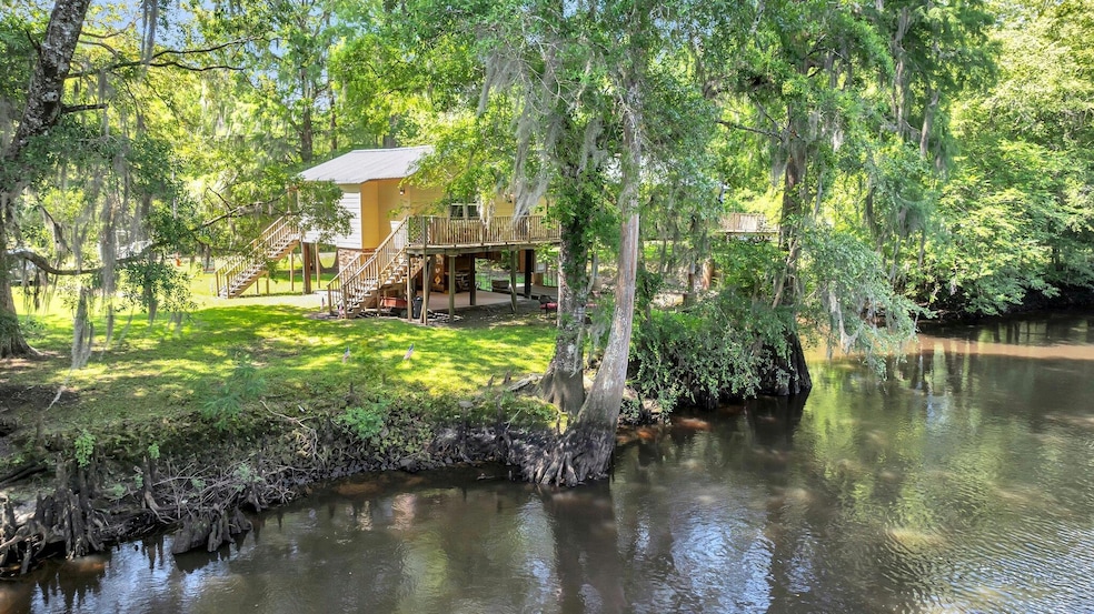 116 Inlet Dr