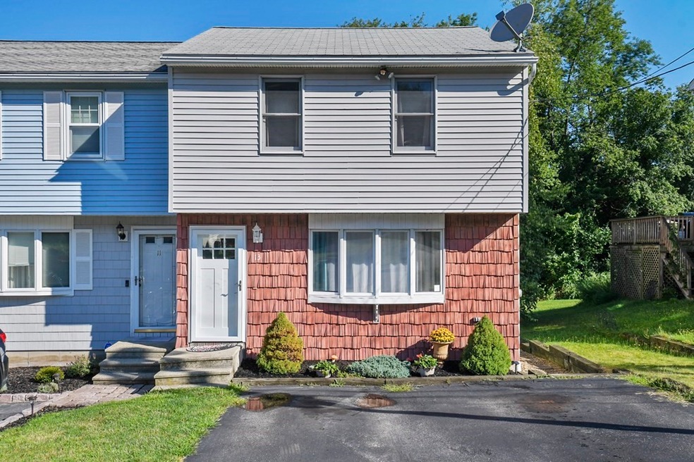 13 Bolton St, Worcester, MA 01604 - photo 1