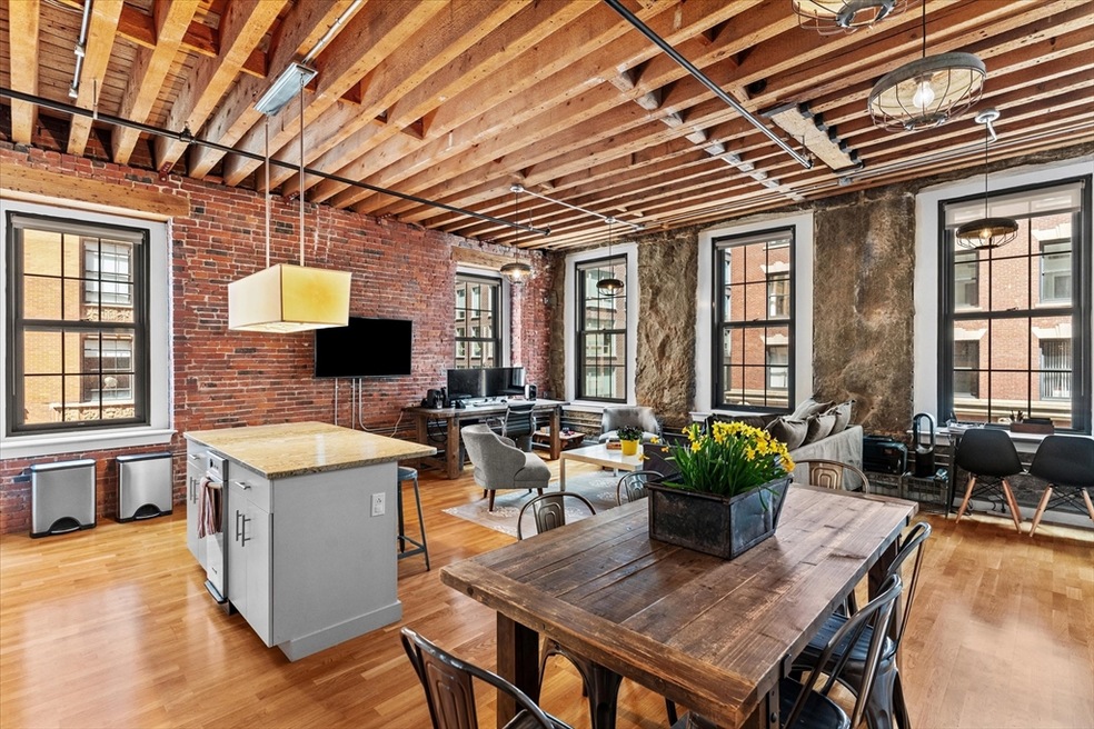 101 Broad St unit 3C, Boston, MA 02110 - photo 1