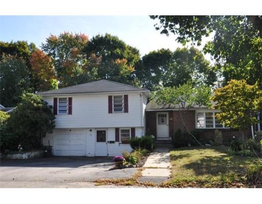 98 Hathaway Cir unit 98, Arlington, MA 02476 - photo 1