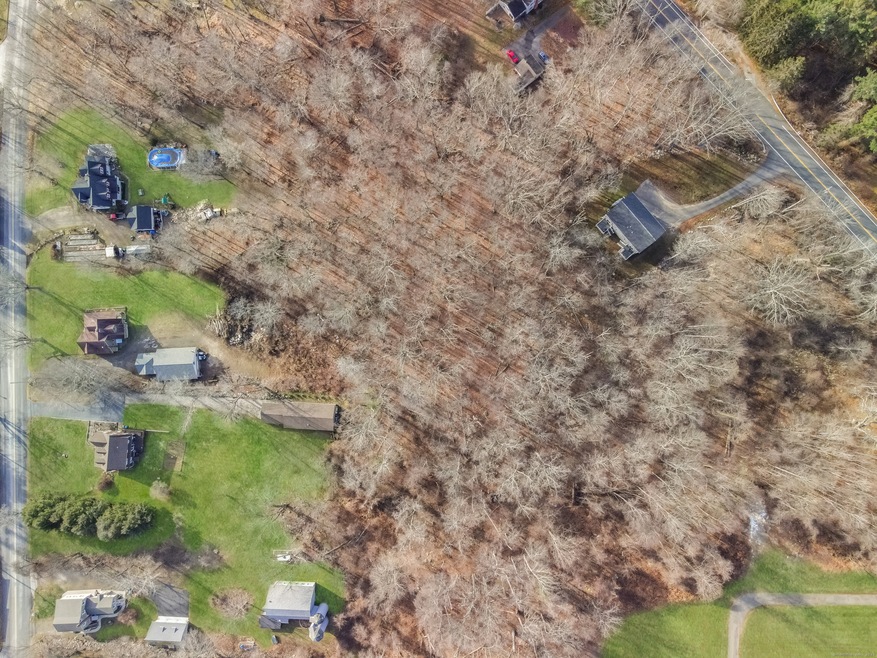 0 W High St unit 24144097, East Hampton, CT 06424 - photo 1