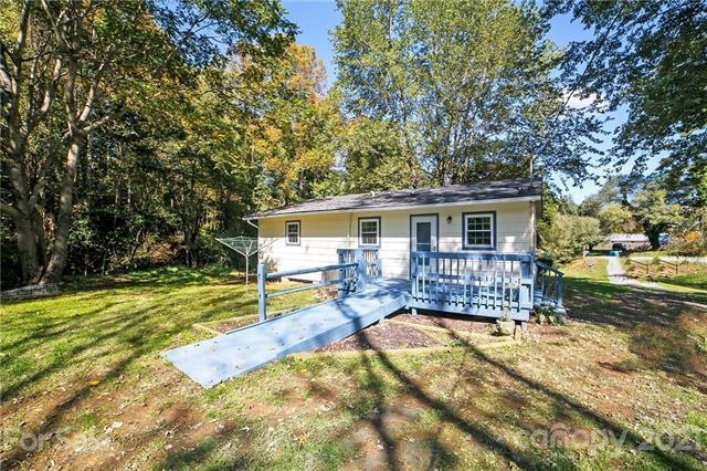 105 Moores Valley Rd, Leicester, NC 28748 - photo 1