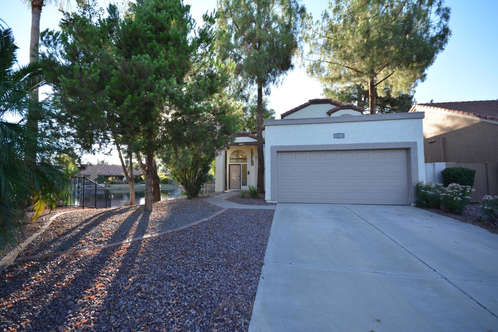 1649 E Rock Creek Cir, Chandler, AZ 85225 - photo 1