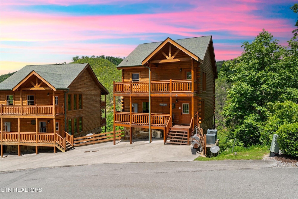 01-1230-Bird-Nest-Way-Sevierville-TN-d-2