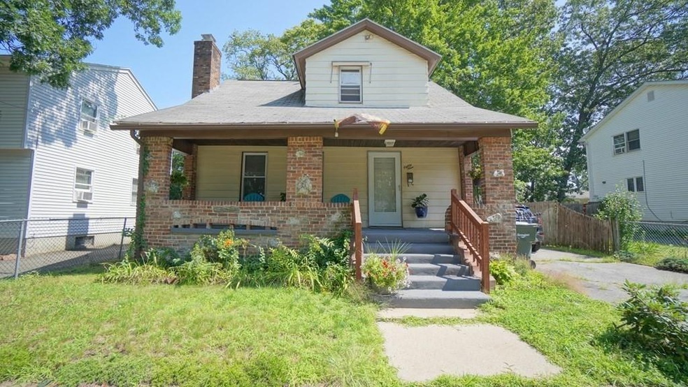 89 Middle St, Springfield, MA 01104 - photo 1