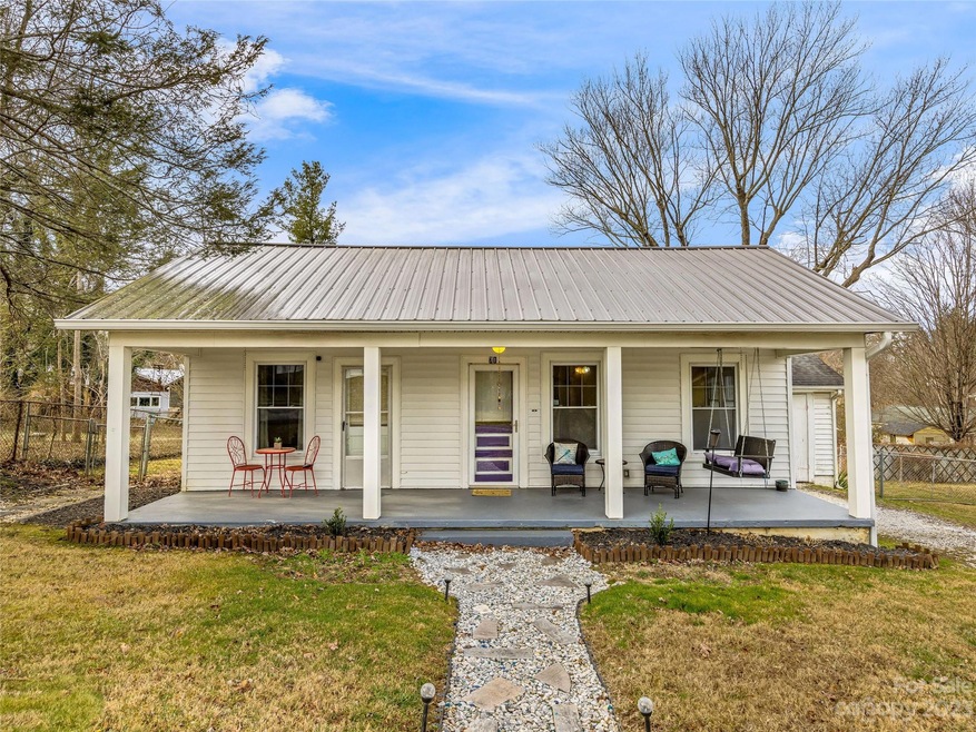 712 Brookshire St, Asheville, NC 28803 - photo 1