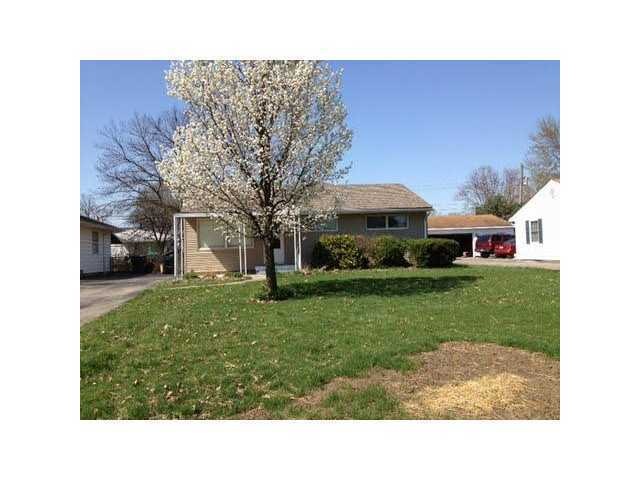 1041 Wiltshire Rd, Columbus, OH 43204 - photo 1