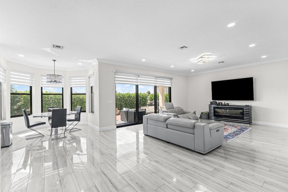 For Sale $829,500 • Co-Listing Agent