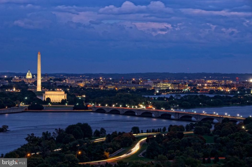 1011 Arlington Blvd unit 930, Arlington, VA 22209 - photo 1