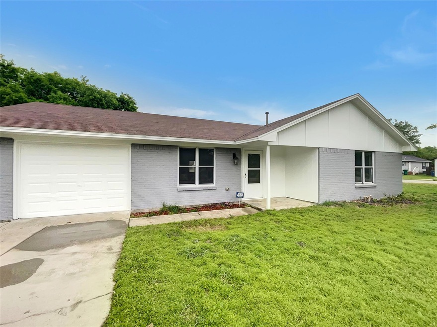 201 S New Mexico St, Celina, TX 75009 - photo 1