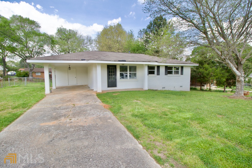 1063 Mountain View Rd NW, Conyers, GA 30012 - photo 1