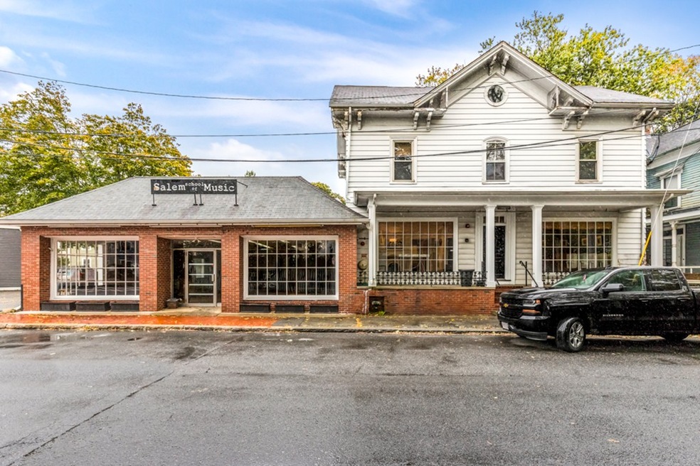 3 Pleasant St, Salem, MA 01970 - photo 1