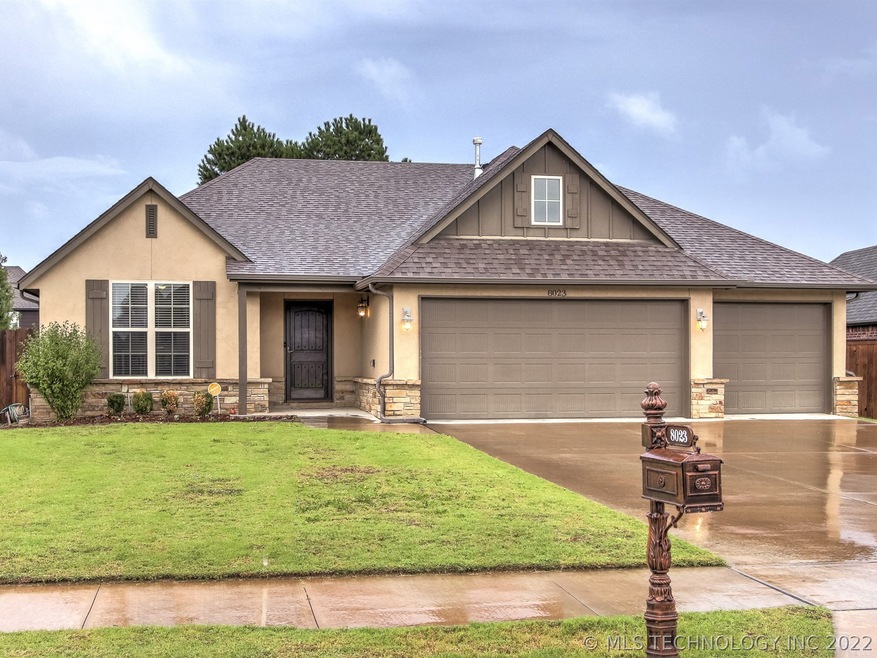 8023 S Fir Place, Broken Arrow, OK 74011 - photo 1