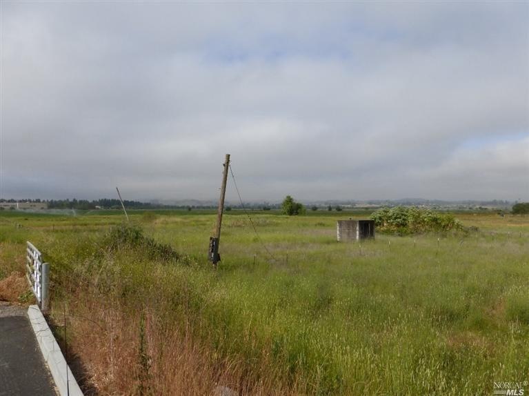 Looking Southwest from edge of Langner Ave.