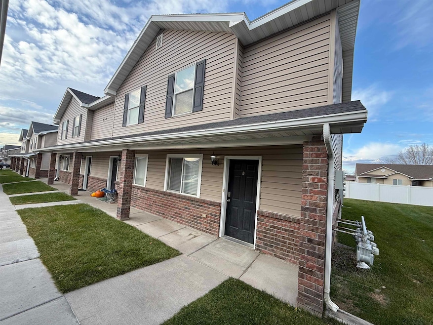 530d Pheasant Ridge Dr, Pocatello, ID 83202 - photo 1