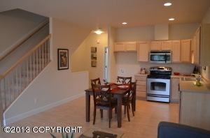 1 Kitchen & Dining