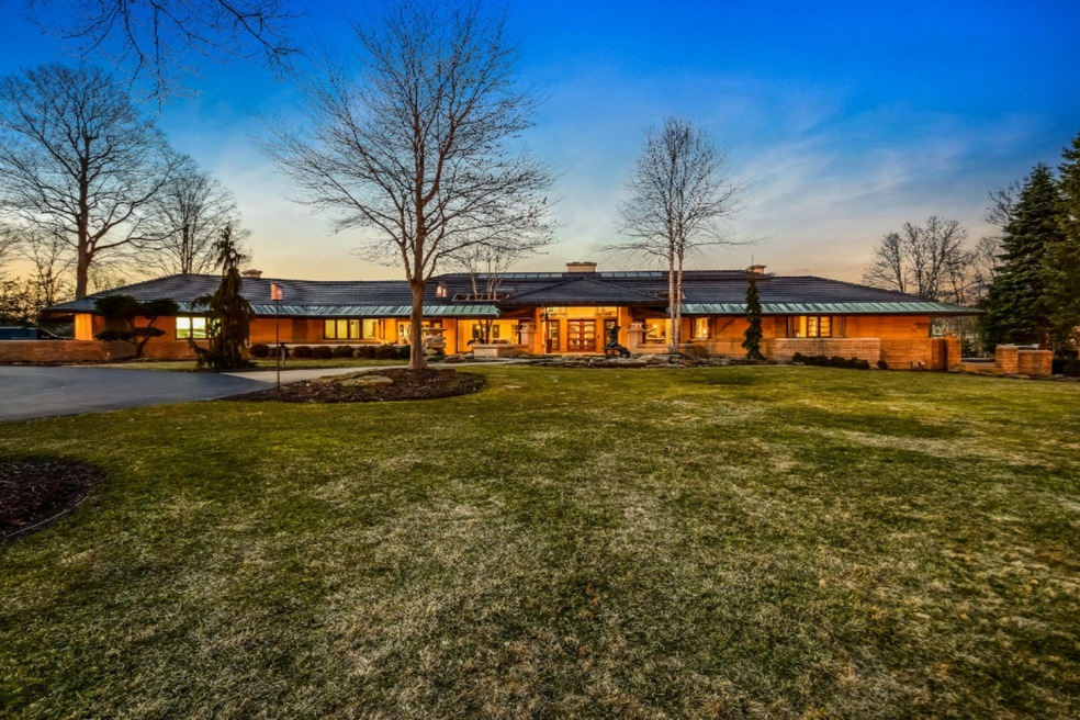 001-Twilight_Front_View-5385574-medium