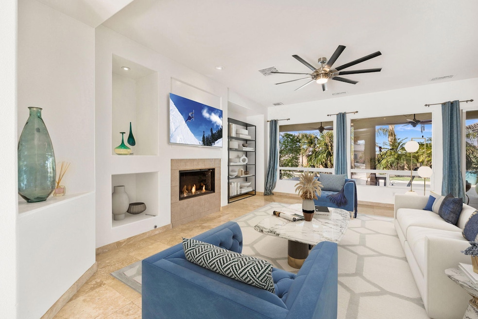 55-web-or-mls-Living room(