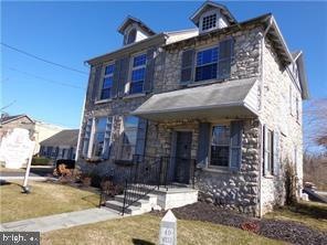 40 W Lancaster Ave unit 1, Downingtown, PA 19335 - photo 1