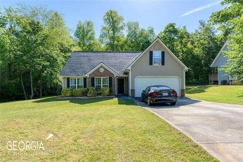 307 Clarion Dr, Carrollton, GA 30116 - photo 1